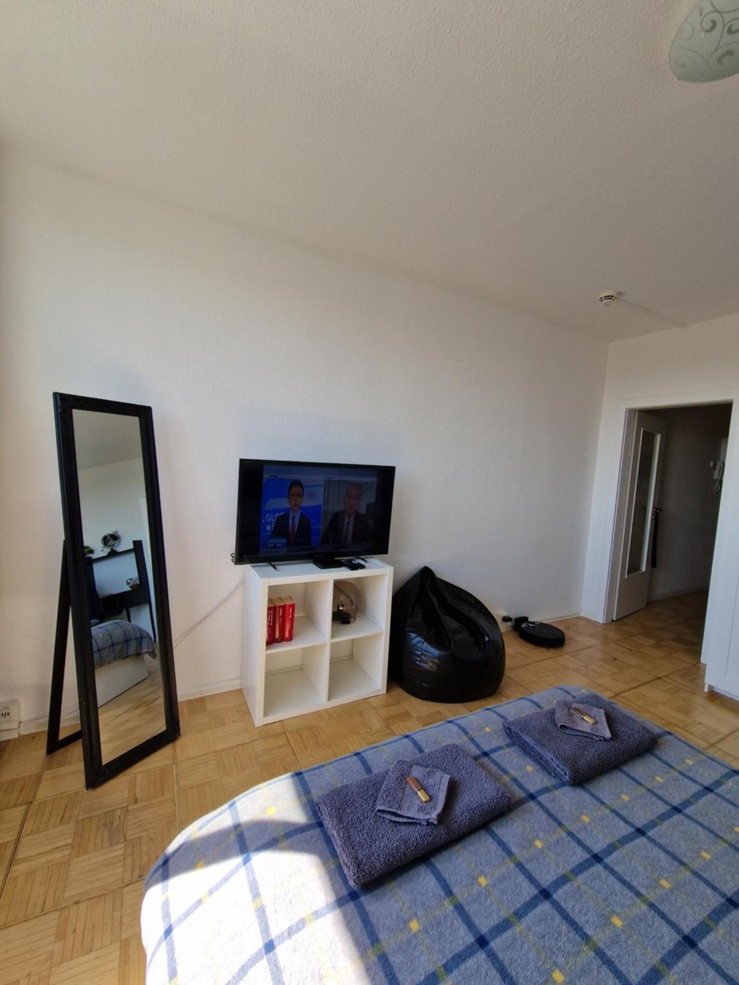 Zentrale Und Komfortable Wohnung Leipzig Exteriör bild
