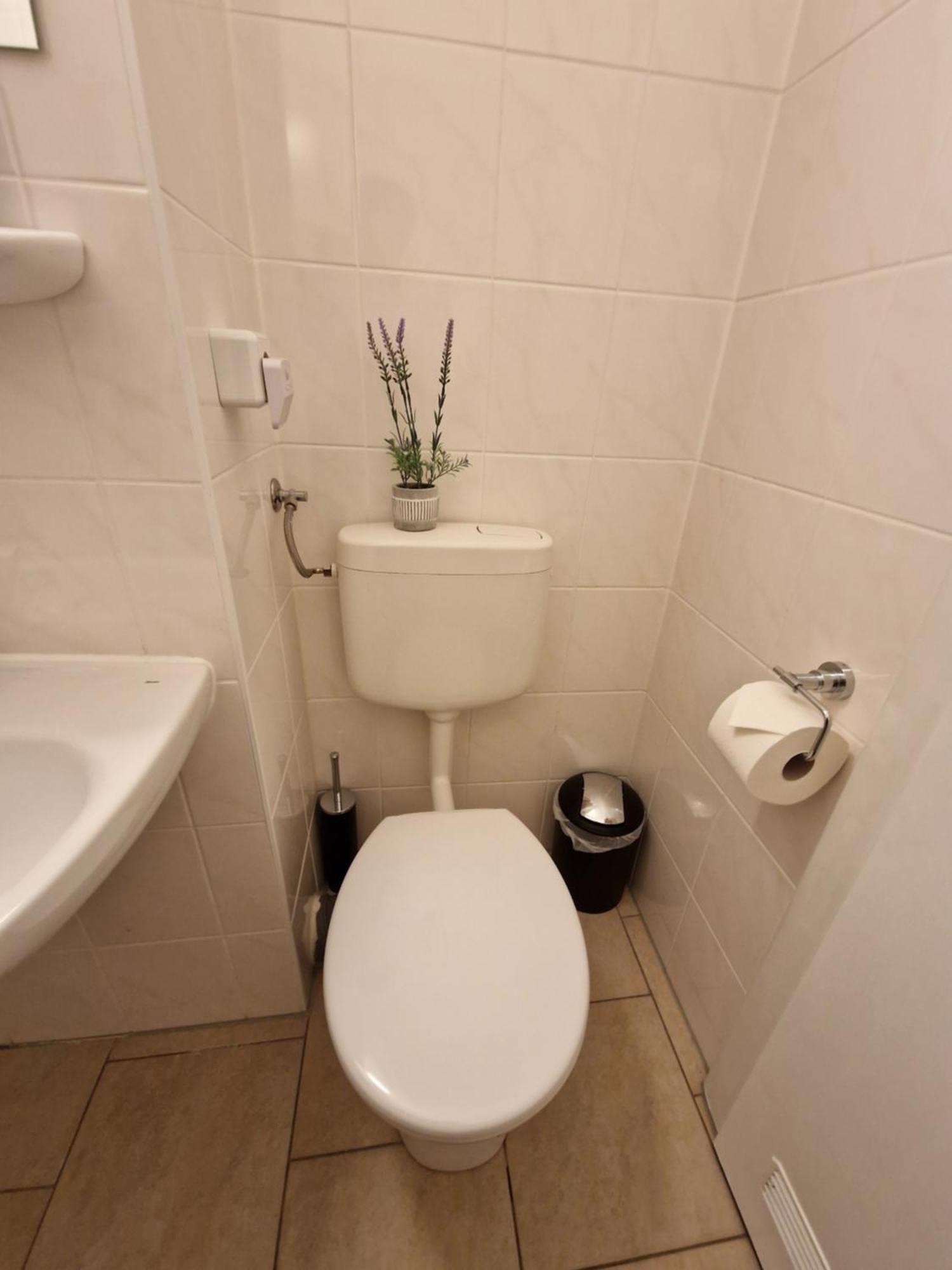 Zentrale Und Komfortable Wohnung Leipzig Exteriör bild